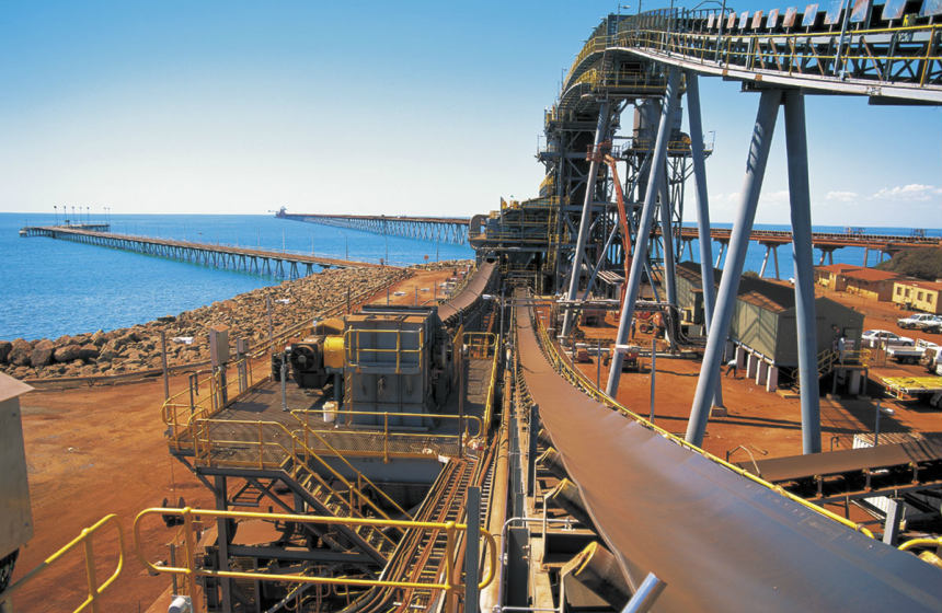 Băng tải lõi thép bố thép dọc và bố thép ngang gia cố thêm lớp bố vải