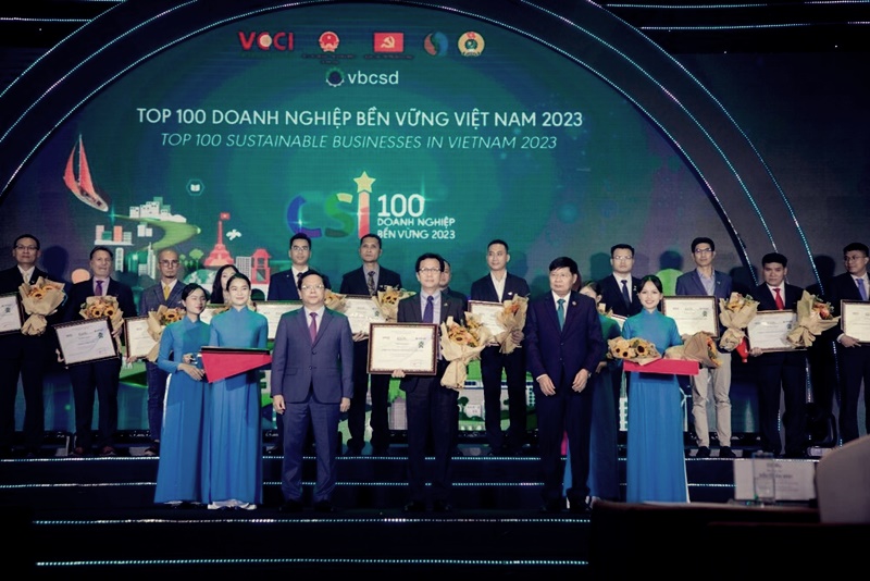 Lễ công bố Top 100 doanh nghiệp bền vững năm 2023