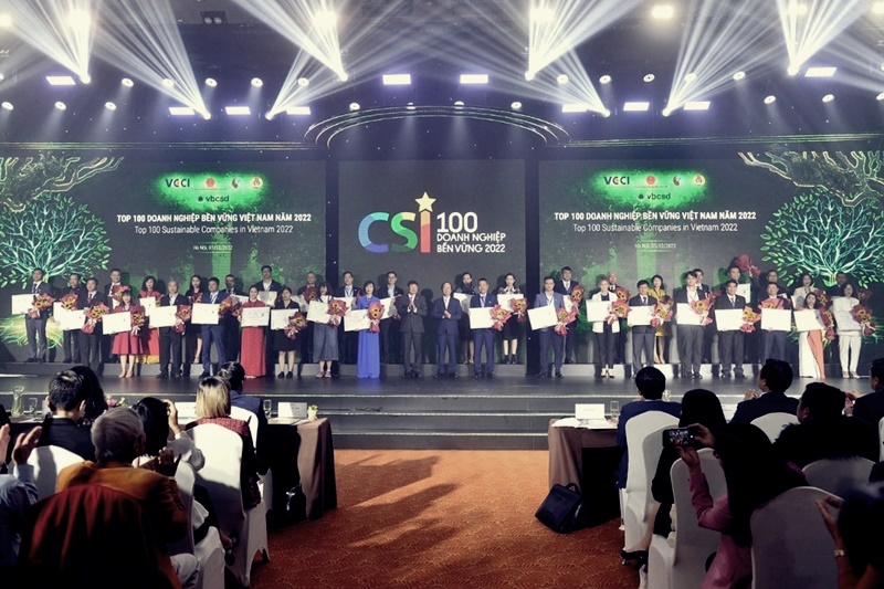 VCCI vinh danh Top 100 doanh nghiệp bền vững dựa trên chỉ số CSI